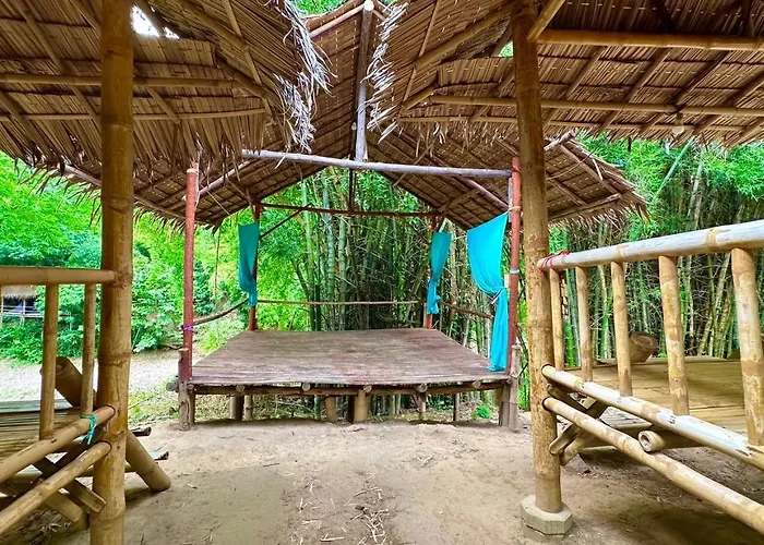 Tid-jai At Suan Phueng Ban Bo (Ratchaburi)