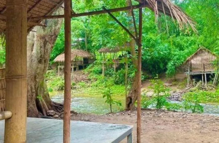 Resort Tid-jai At Suan Phueng